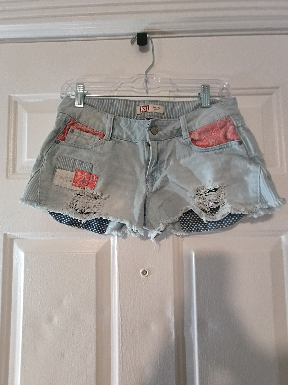 lei Light Wash Distressed Denim Shorts with Pink Patch Details
